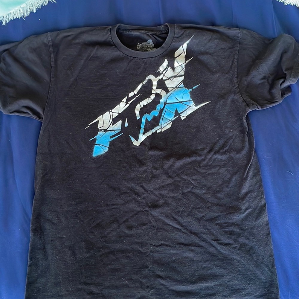 Men’s large FOX t-shirt